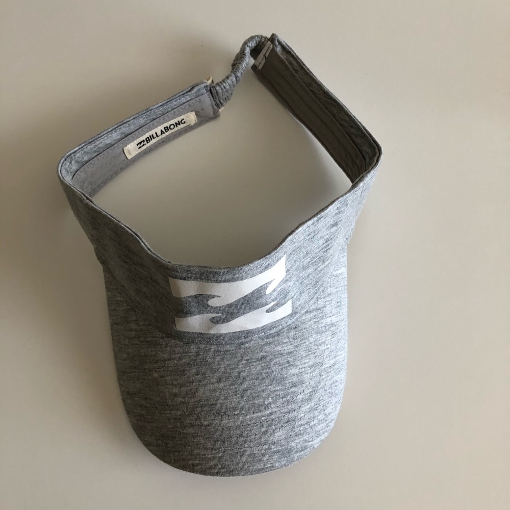 Gray billabong visor barely worn